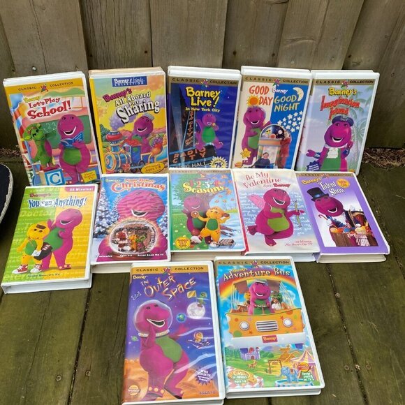 LOT OF 12 Vintage 90s Barney VHS Tapes - Barney in Space, Barney Live, Barney - Picture 8 of 12